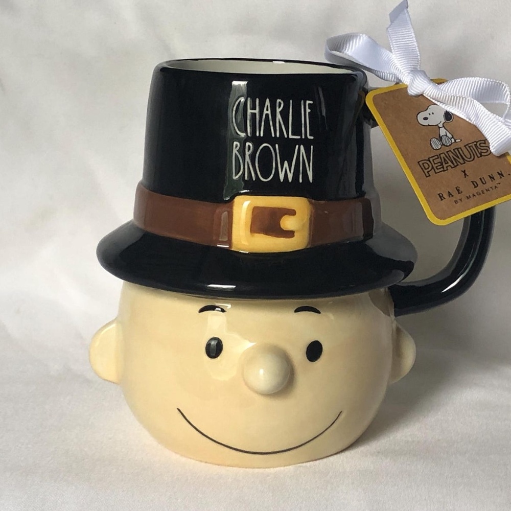 NWT Rae Dunn Peanuts Charlie Brown Pilgrim Head Thanksgiving Mug